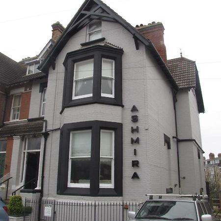 Ashmira Guest House Weymouth Extérieur photo