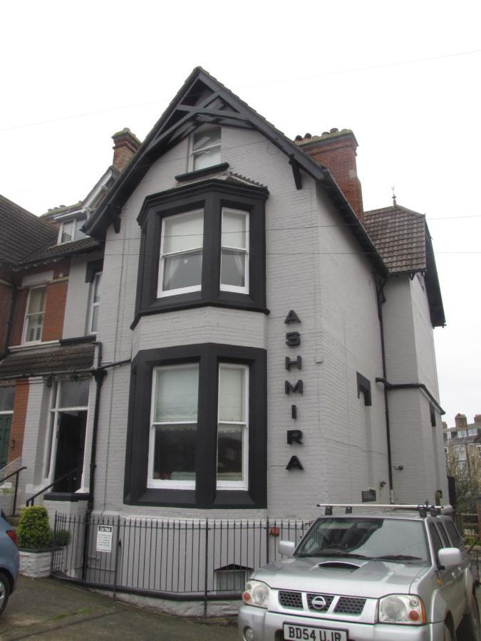 Ashmira Guest House Weymouth Extérieur photo