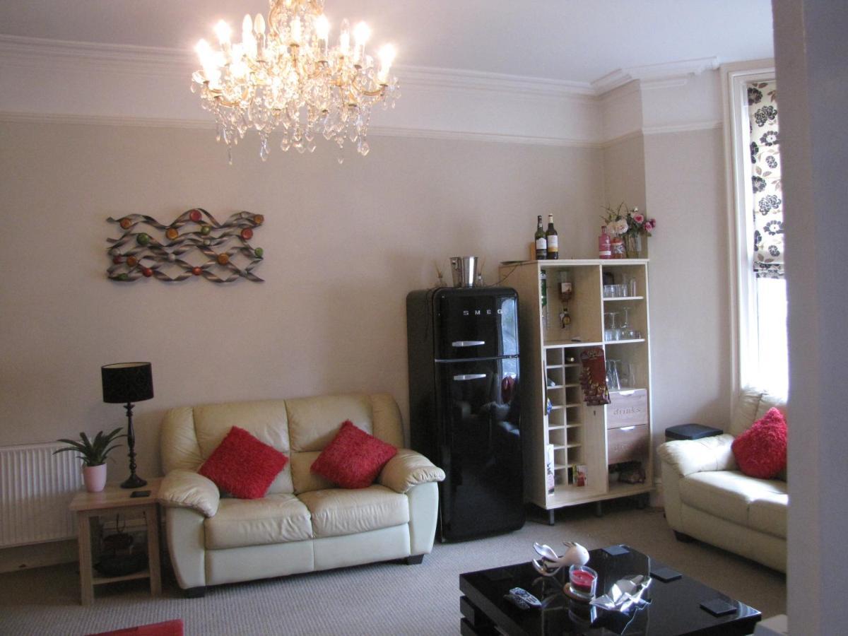 Ashmira Guest House Weymouth Extérieur photo
