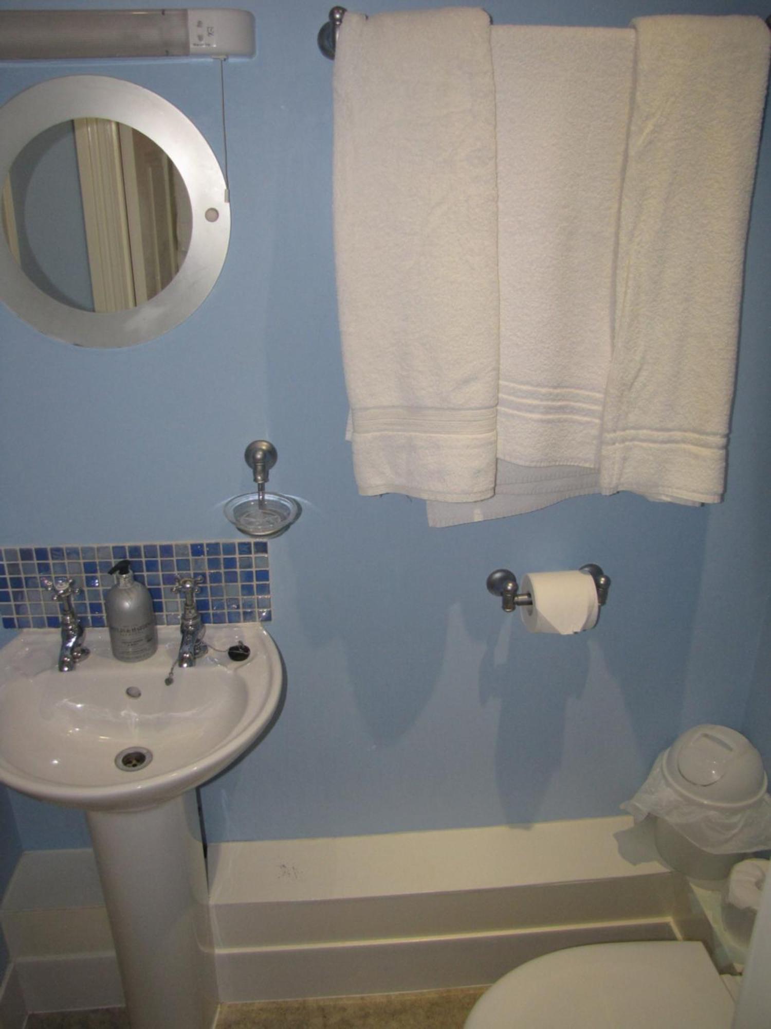 Ashmira Guest House Weymouth Extérieur photo