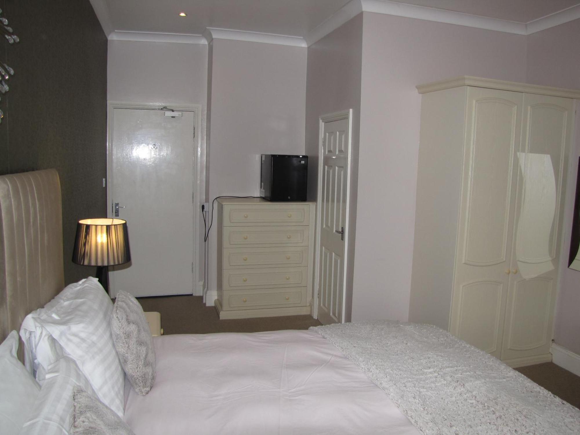 Ashmira Guest House Weymouth Extérieur photo